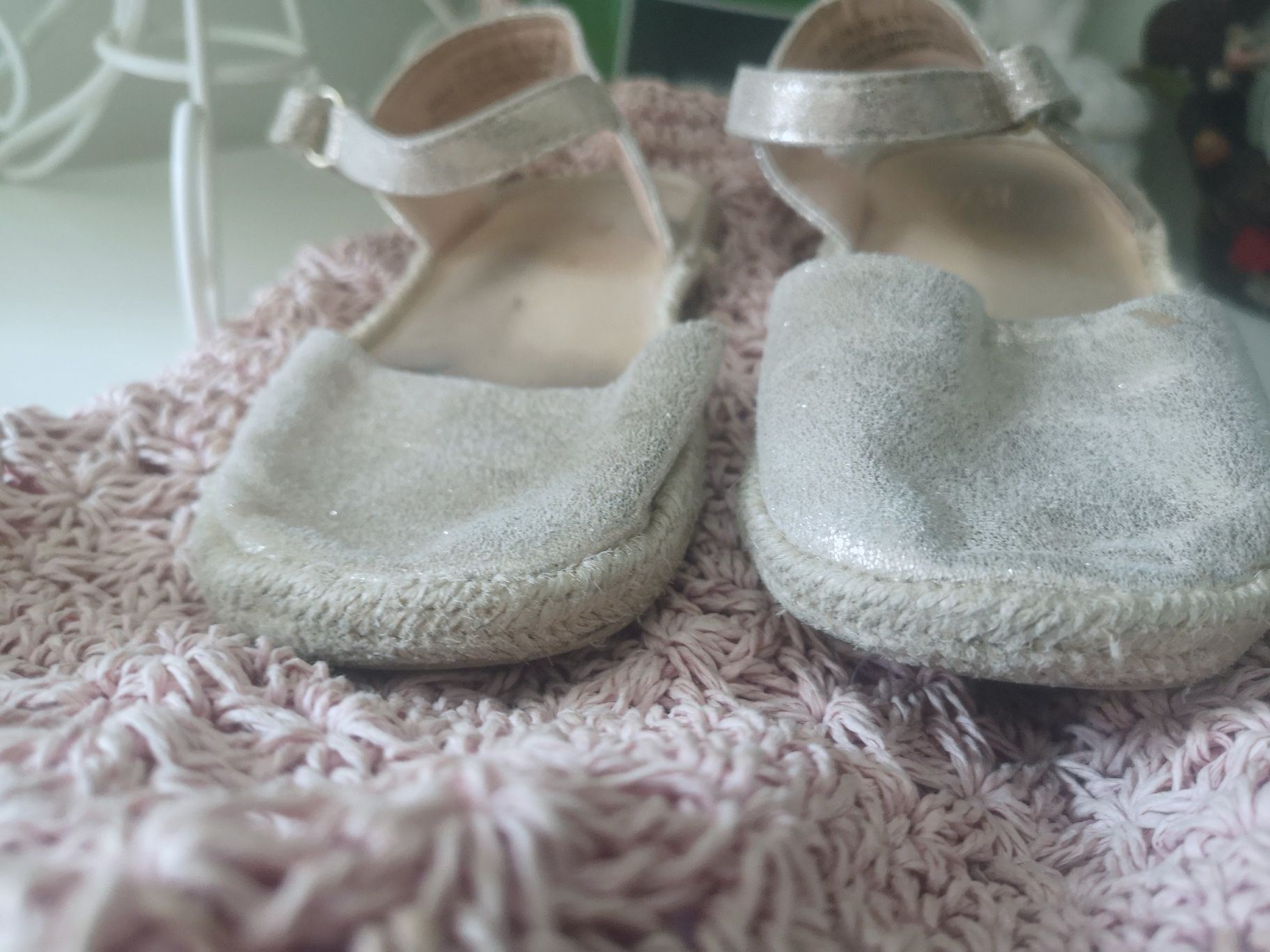 Buciki H&M sandałki 25 rozmiar złote na święta  jasne + torebka plecak
