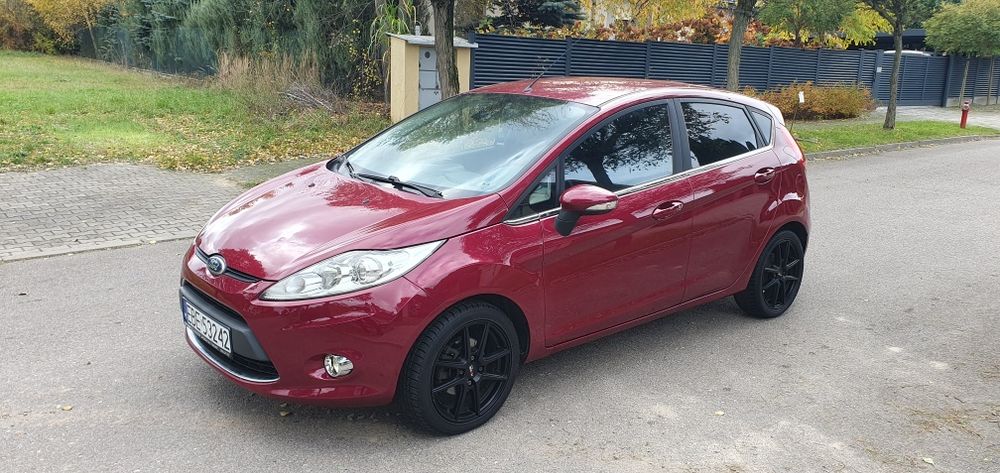 Fiesta/1.25/Titanium/1.25/82KM/KeylessGo/Klima/Wymieniony Rozrząd/Alu/