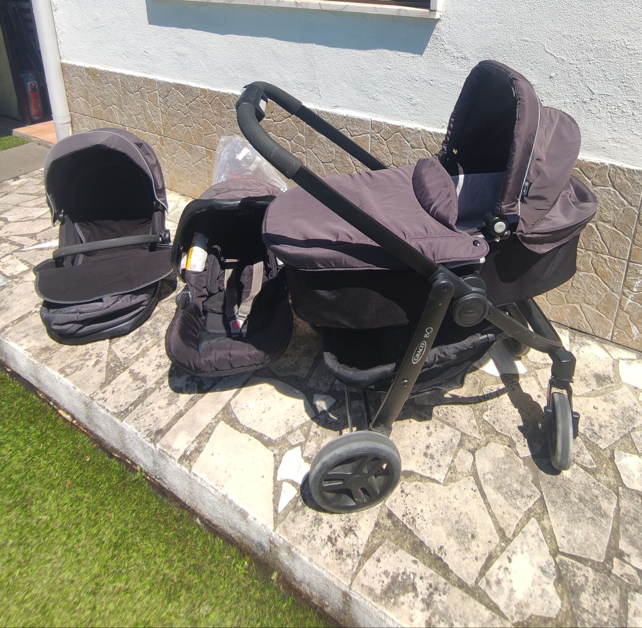 Carrinho de Bebé 3 em 1 - Graco