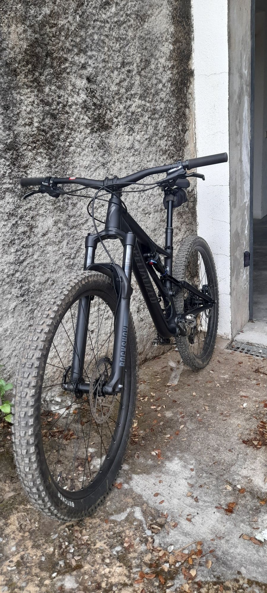 Bicicleta specialized stumpjumper alloy
