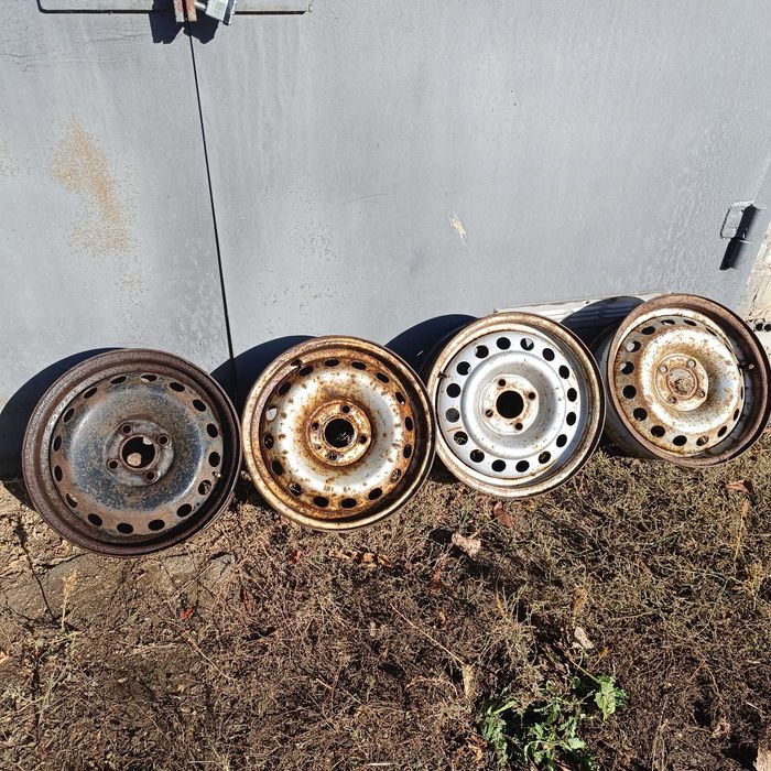 Диски стальные 4X100  5,5xR14  стояли на Renault Kangoo 1