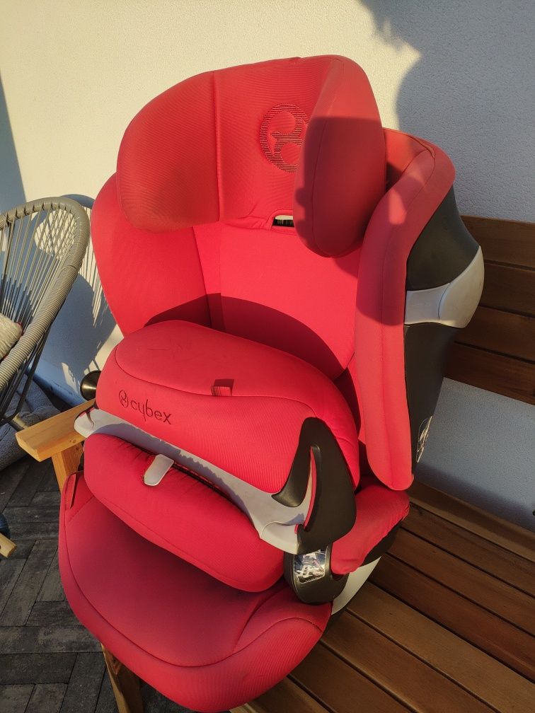 Fotelik Cybex Juno M-Fix Rebel Red 9-18kg