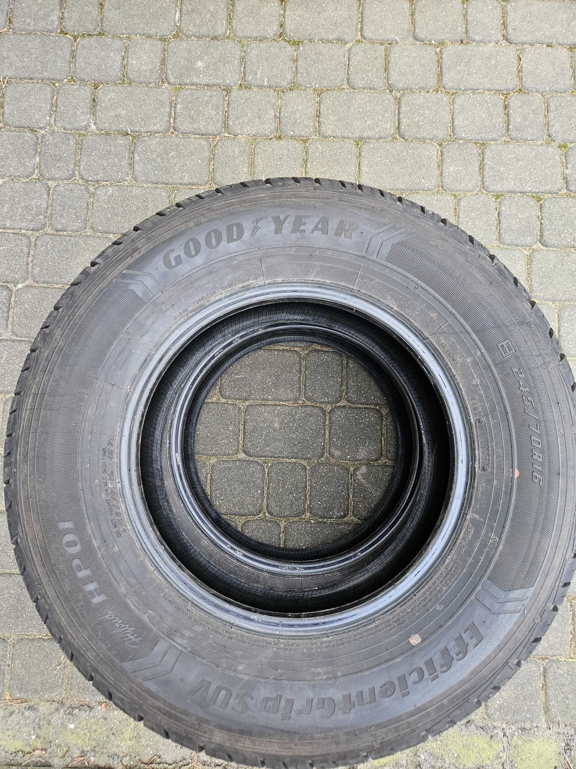 Goodyear EfficientGrip SUV 245/70/R16 stan bardzo dobry