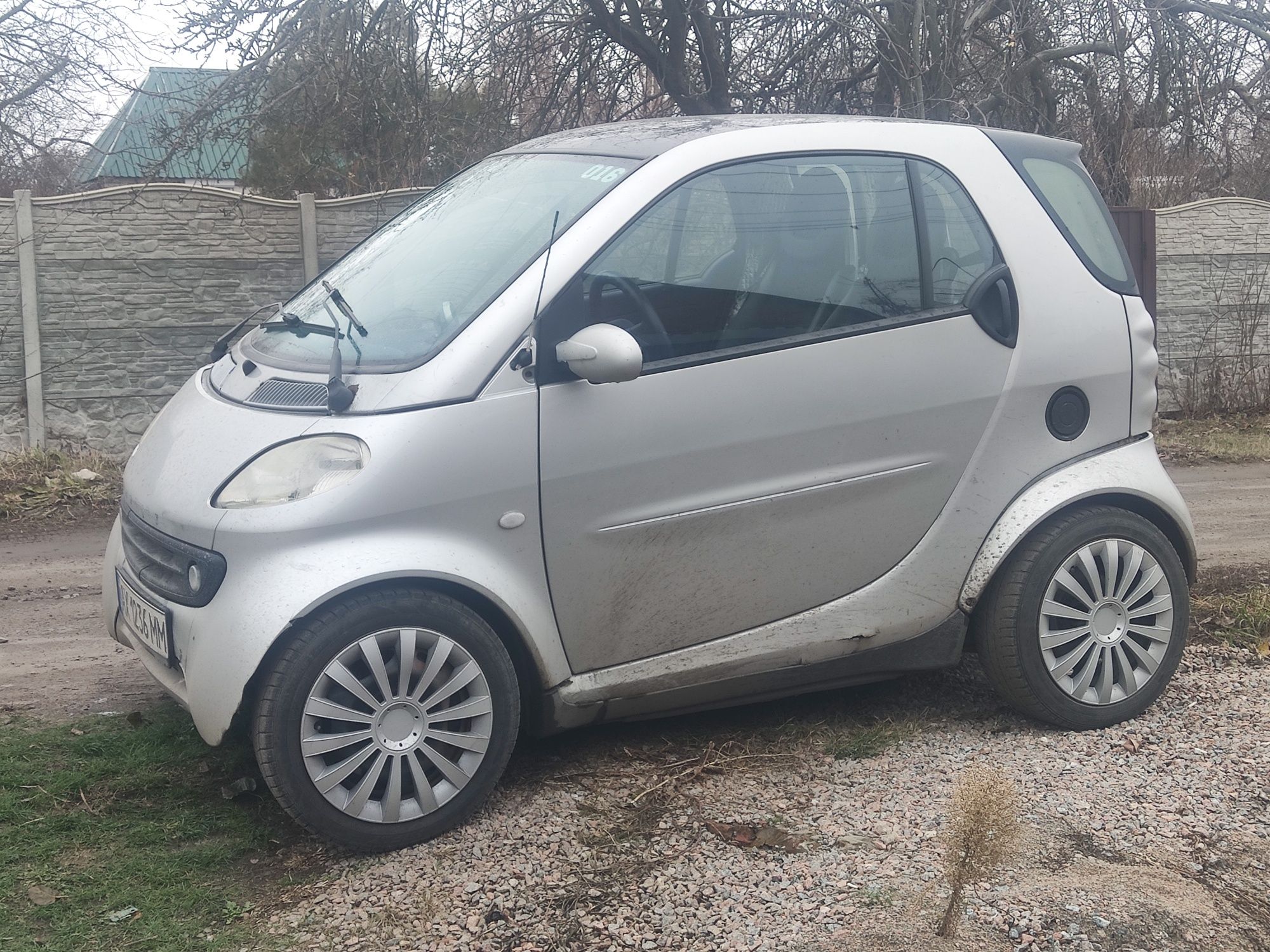 Продам smart срочно