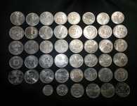 Várias moedas comemorativas, de 25, 100, 200, 250 escudos