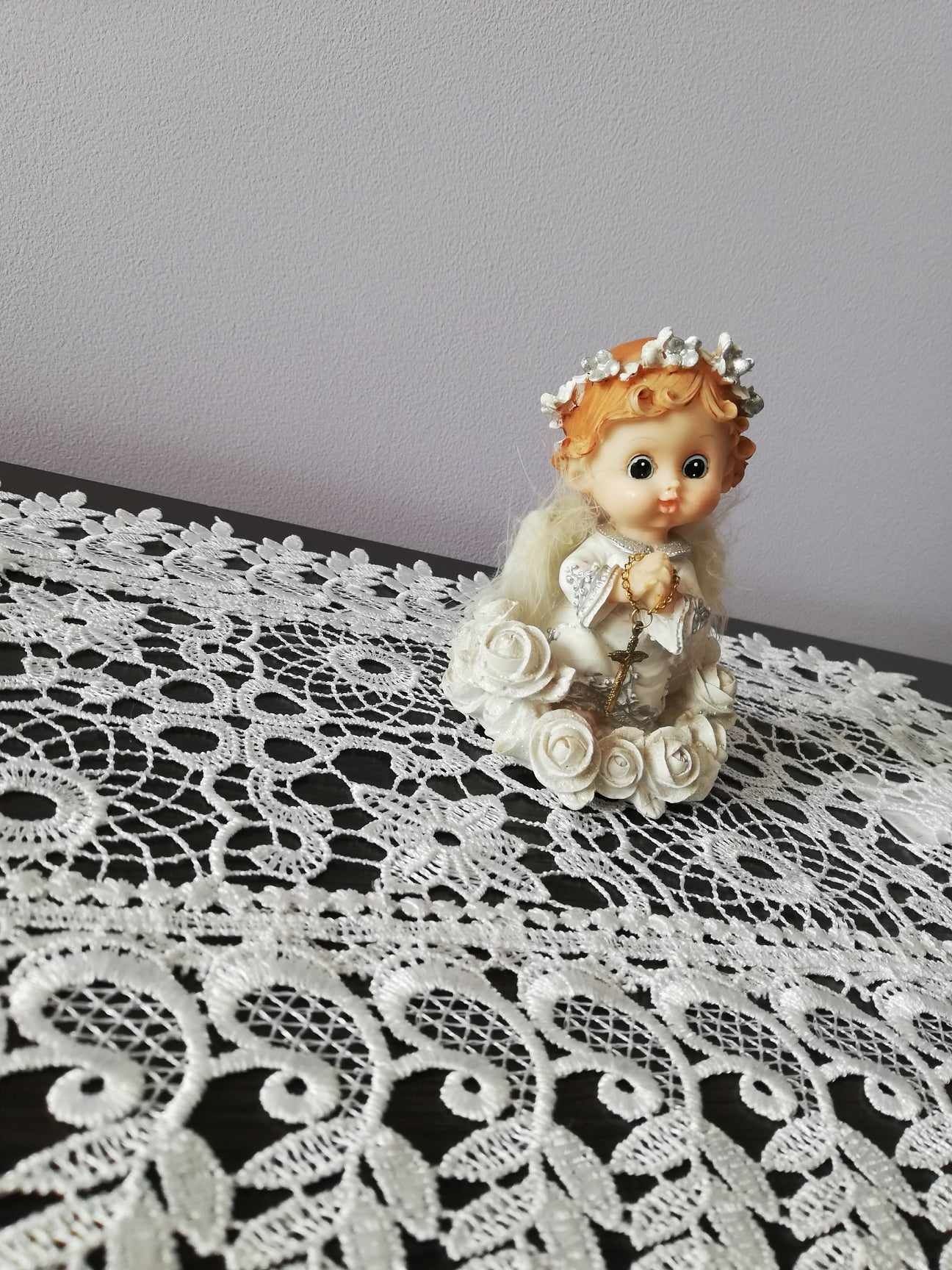 Figurka Mały aniołek dekoracja porcelana