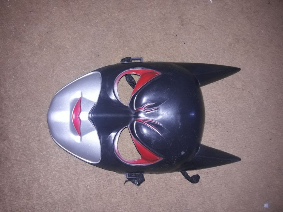 Маска Бэтмана для маскарада