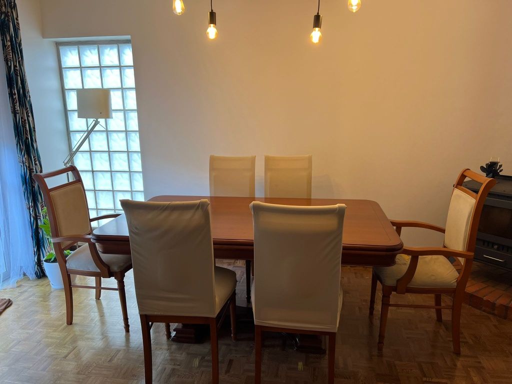 Mesa de sala de jantar extensível
