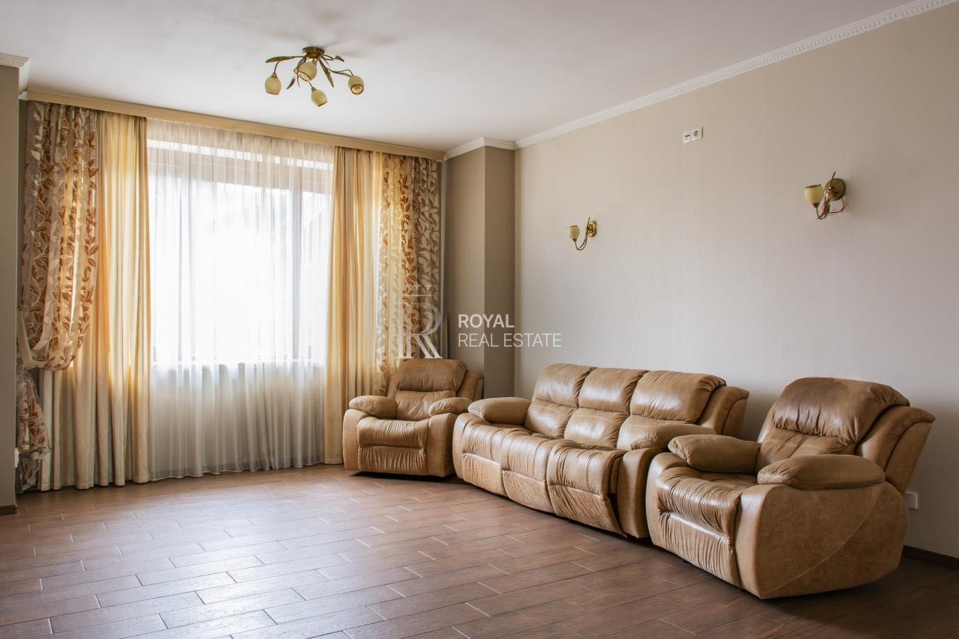 Продаж Дом 5к(295м2) Романков Лесники Конча Заспа 10 соток з ПІДВАЛОМ
