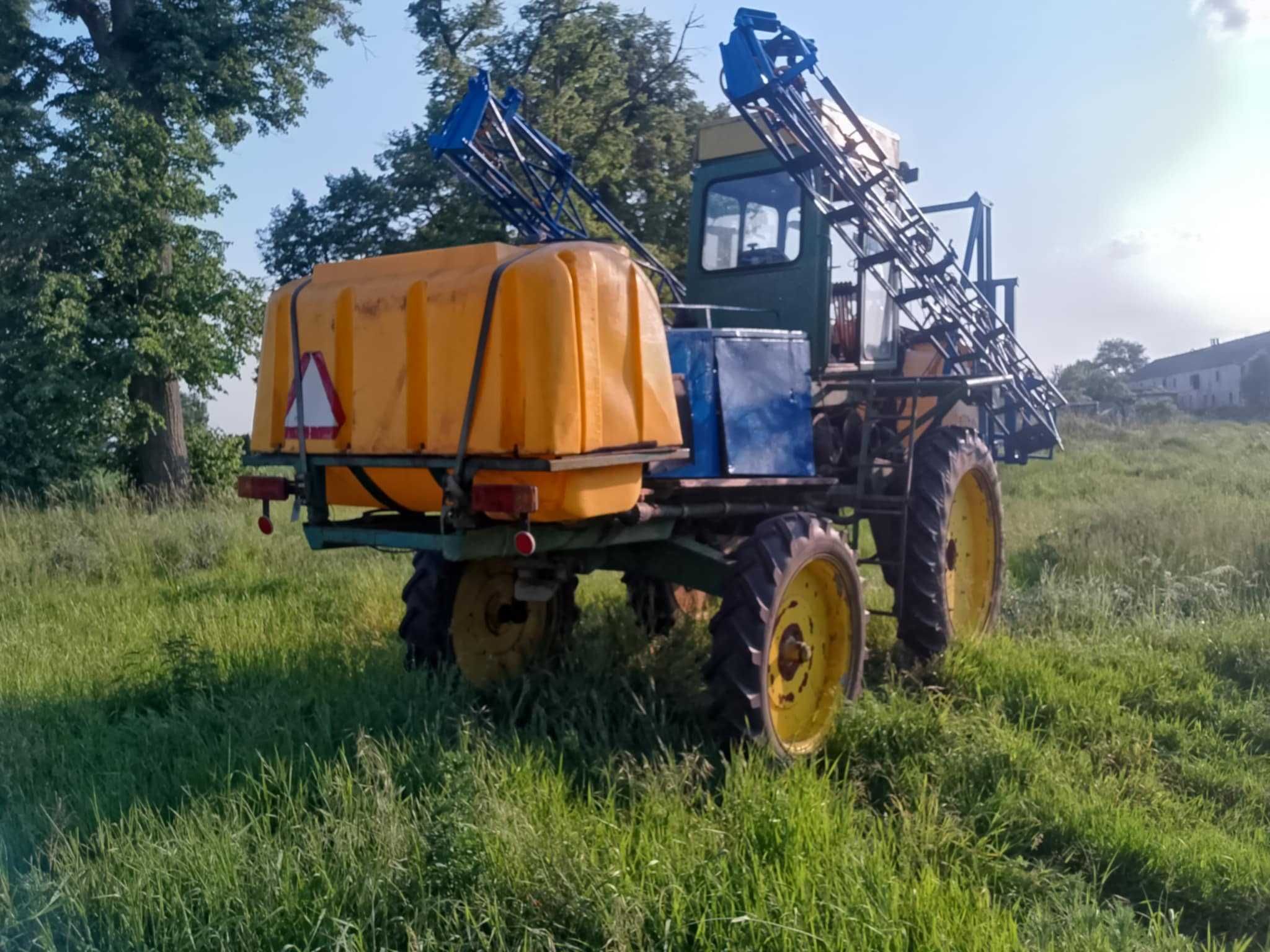 Opryskiwacz samojezdny fortschritt e302