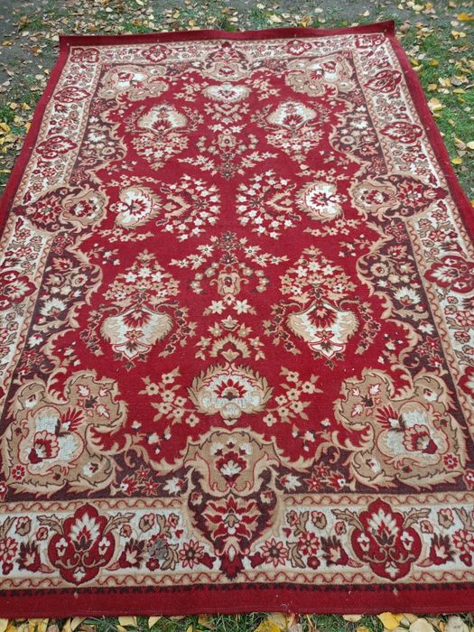 Ковёр почти новый и б/у