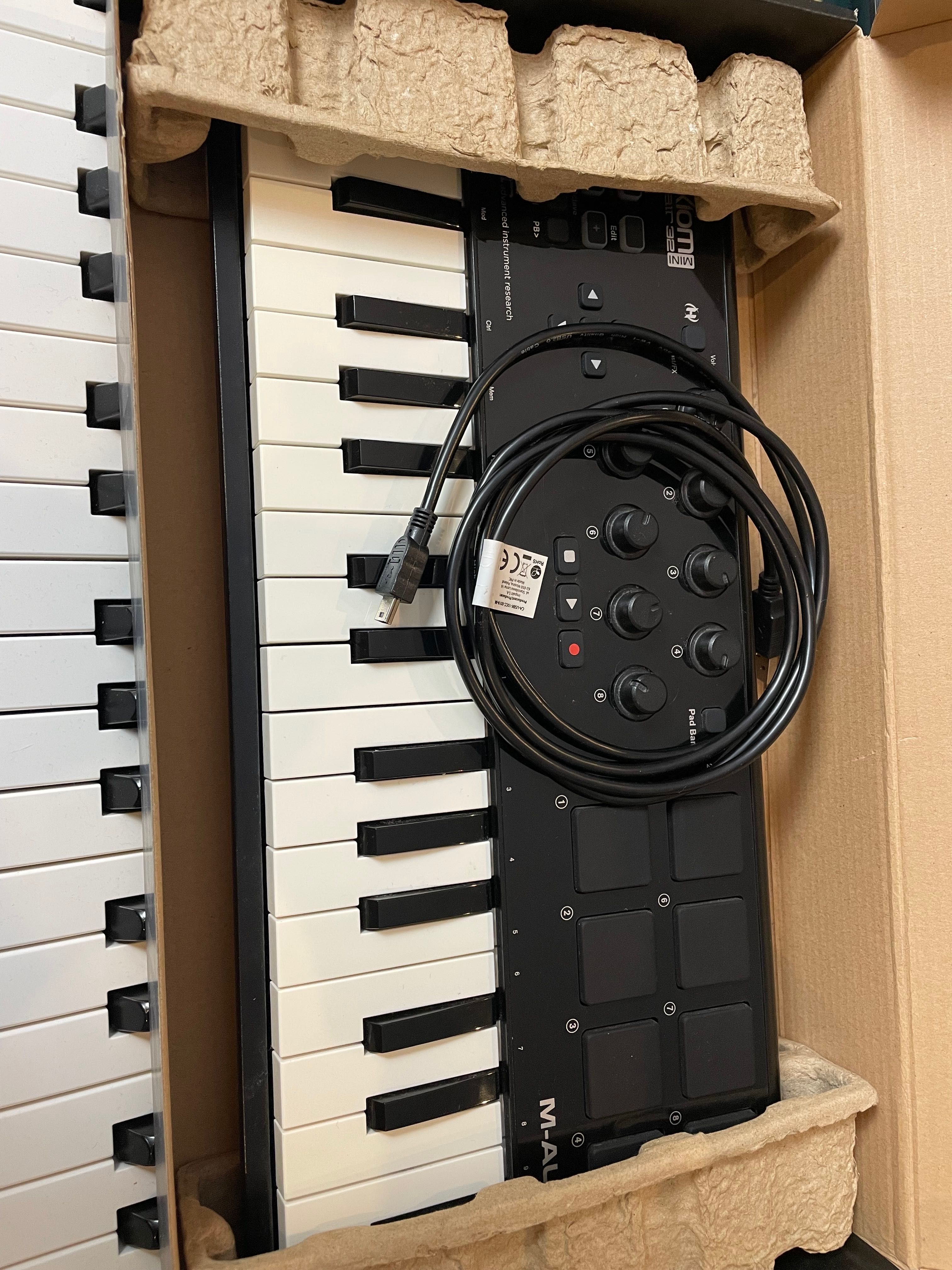 M- AUDIO AXIOM AIR 32 stan bdb