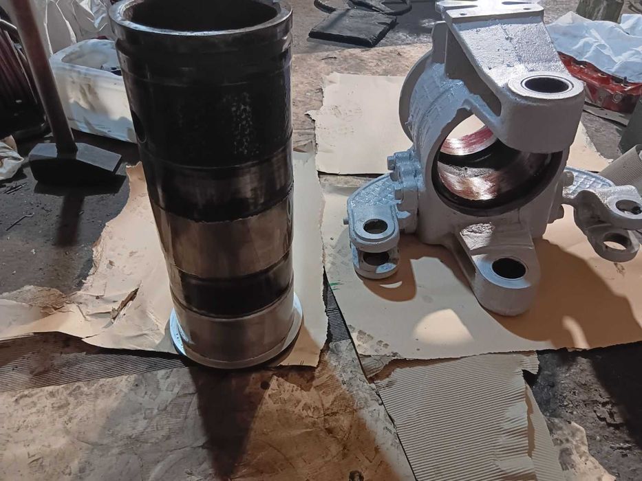 tuleja łamania wraz z korpusem do HTZ T150k kirowiec regeneracja