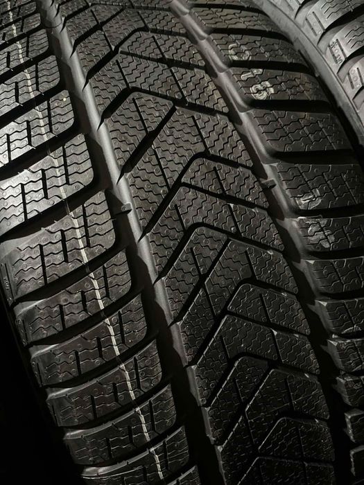 275/45/20 R20 Pirelli Scorpion Winter RSC * 4шт нові зима