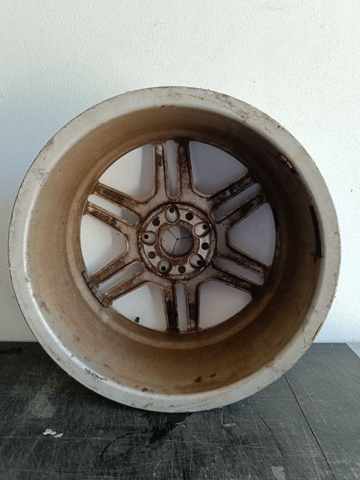 Jogo de 2 jantes AMG Mercedes originais