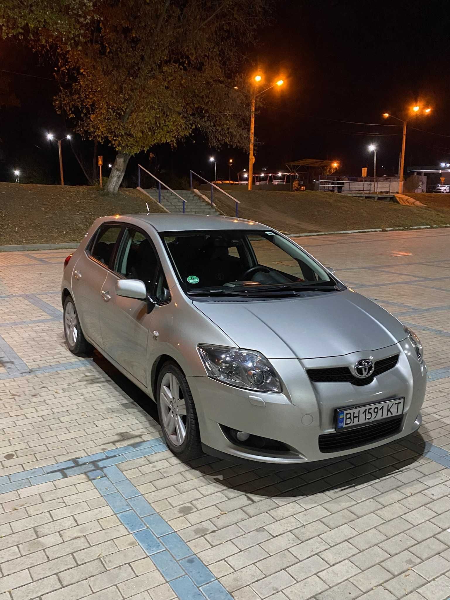 Продам Toyota Auris