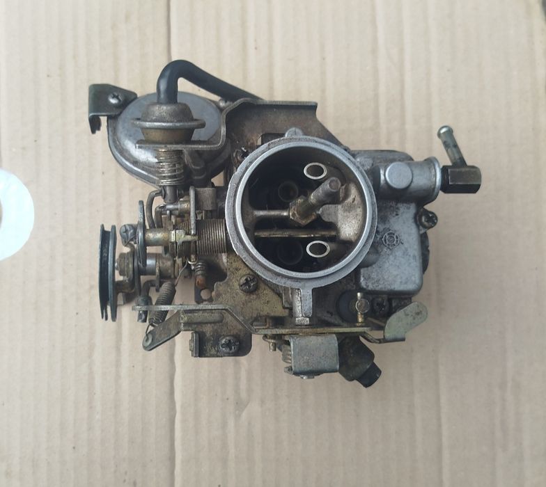Продом карбіратор для авто мазда 323 1981-1989 до двигуна Е1-Е3-Е5