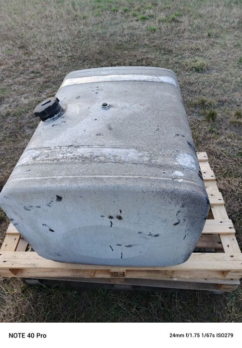 Sprzedam zbiornik paliwa z demontażu od Mana