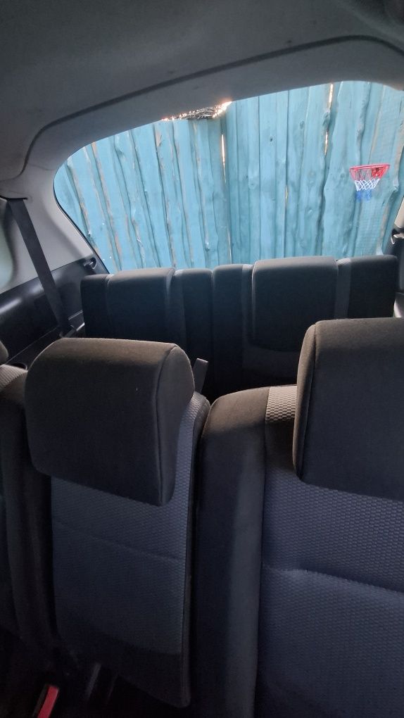 Продаю машину Mazda 5 2007 року 1.8 бензин