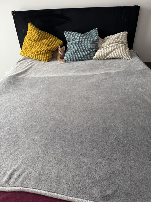 ZA DARMO CZARNE łóżko kontynentalne USZKODZONE 160x200