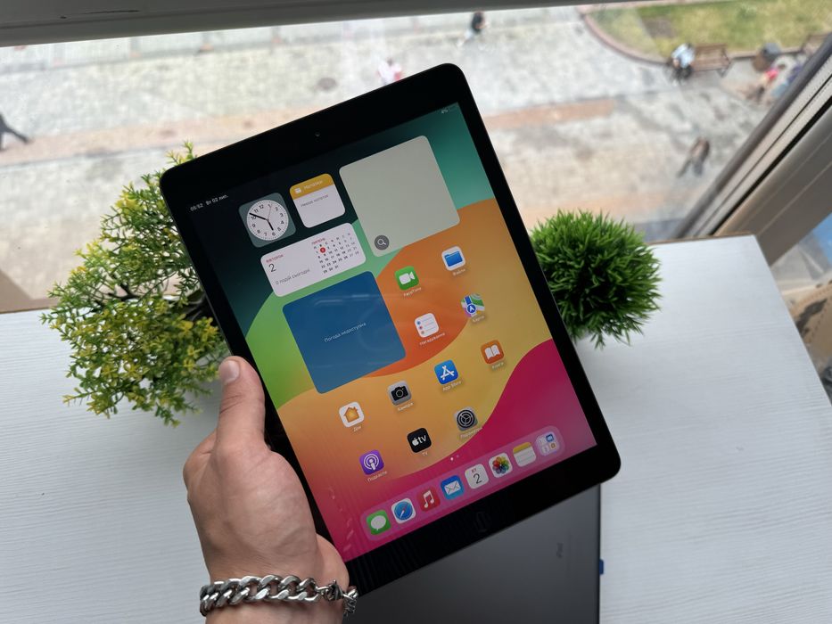 Apple Ipad 6 32 GB Wifi + LTE