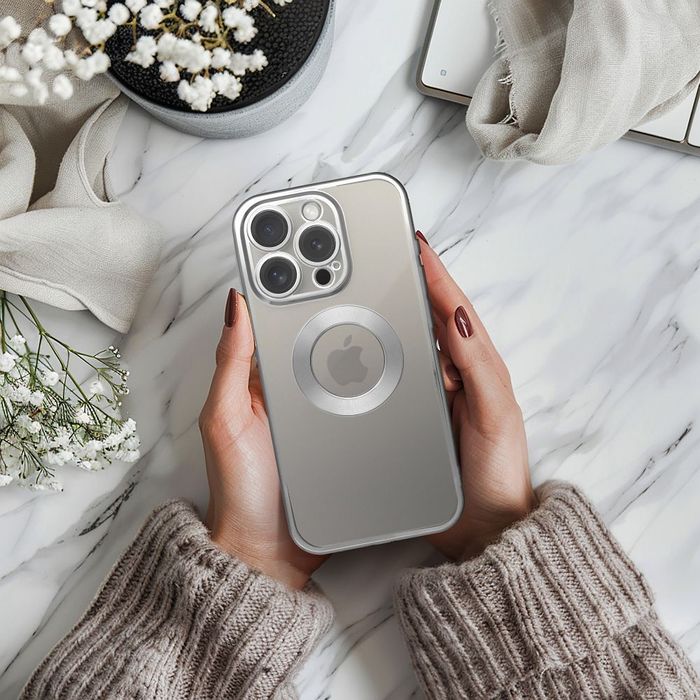 Futerał GLAM do IPHONE 17 Pro Max srebrny