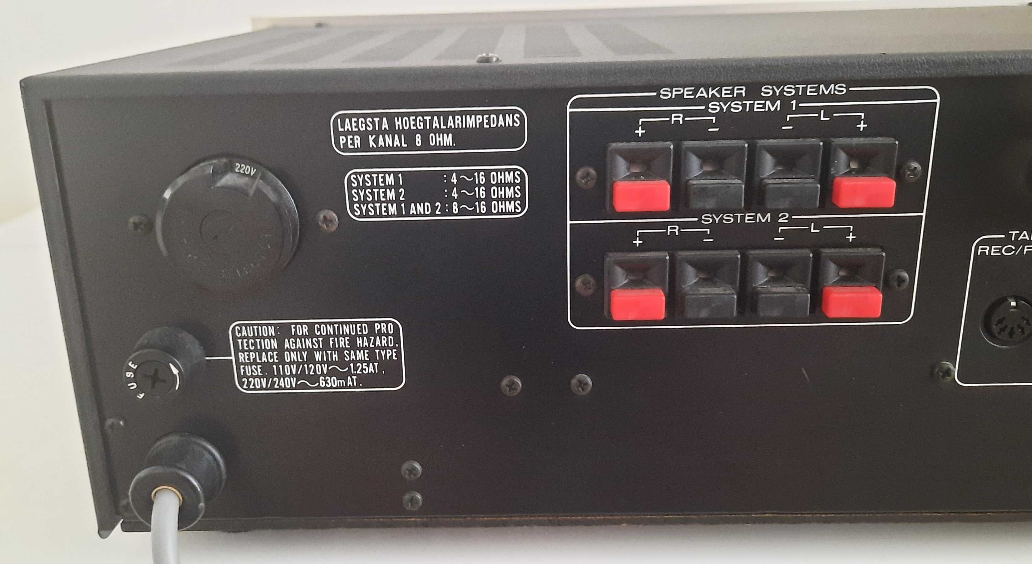 Sprzedam wzmacniacz Marantz 1050