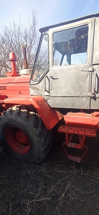 Трактор Т150к на ходу