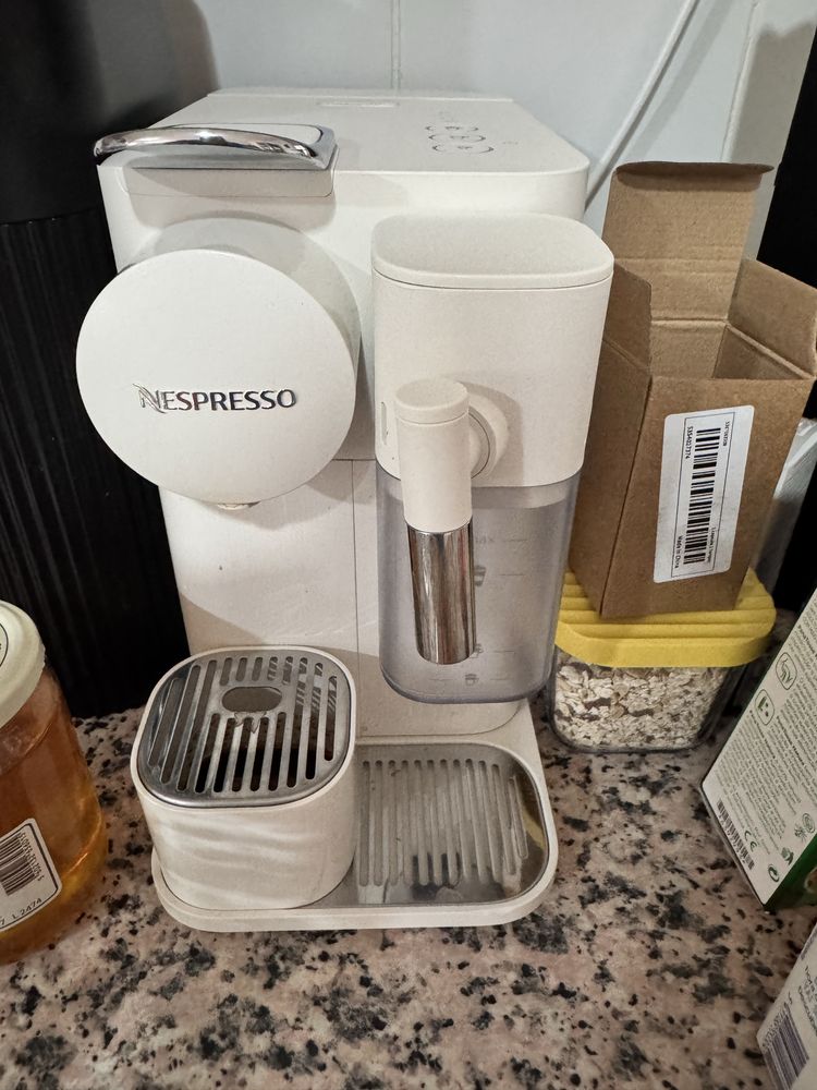 Maquina de café nespresso