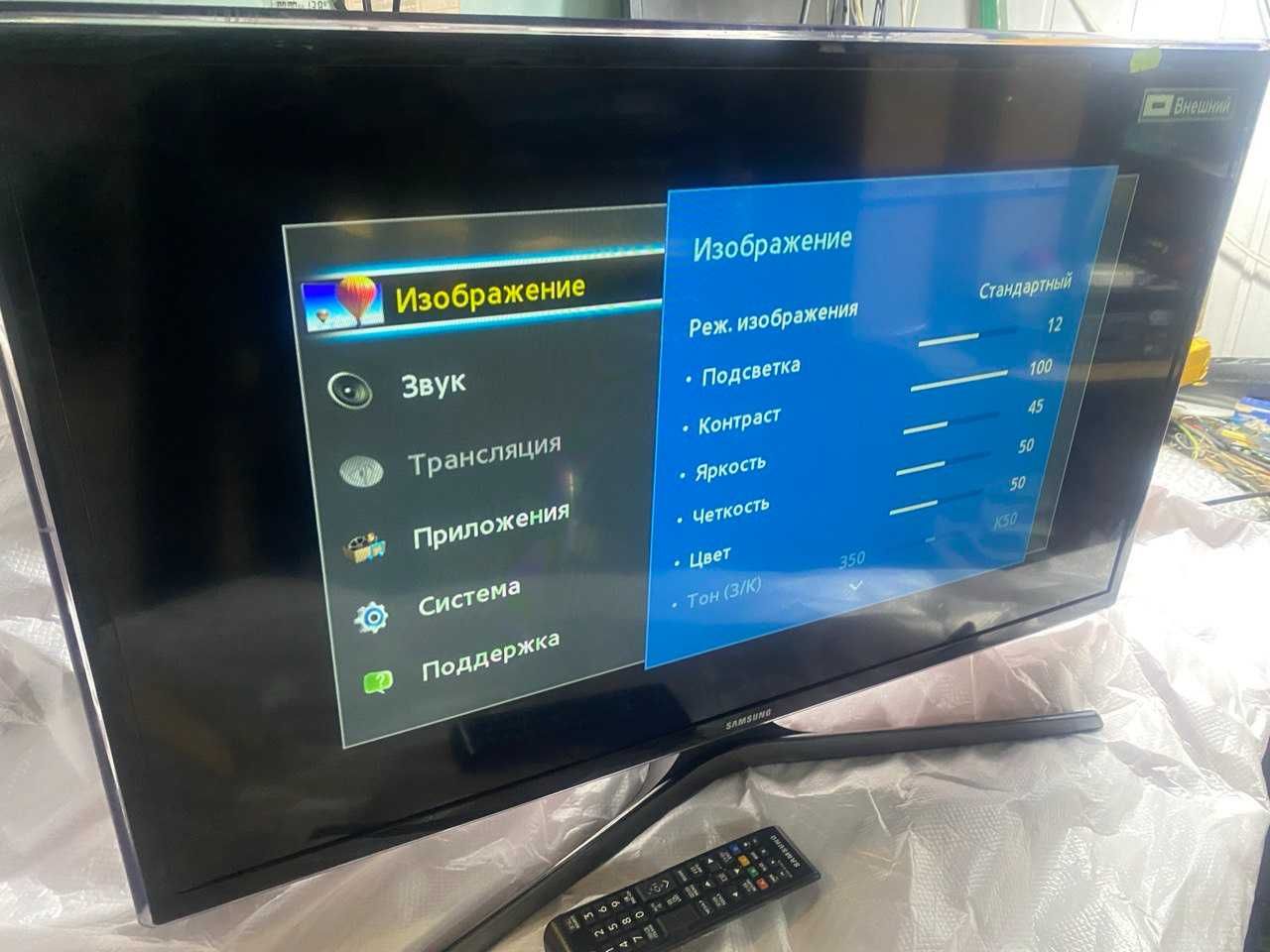 Продам телевізор Samsung UE32F6100