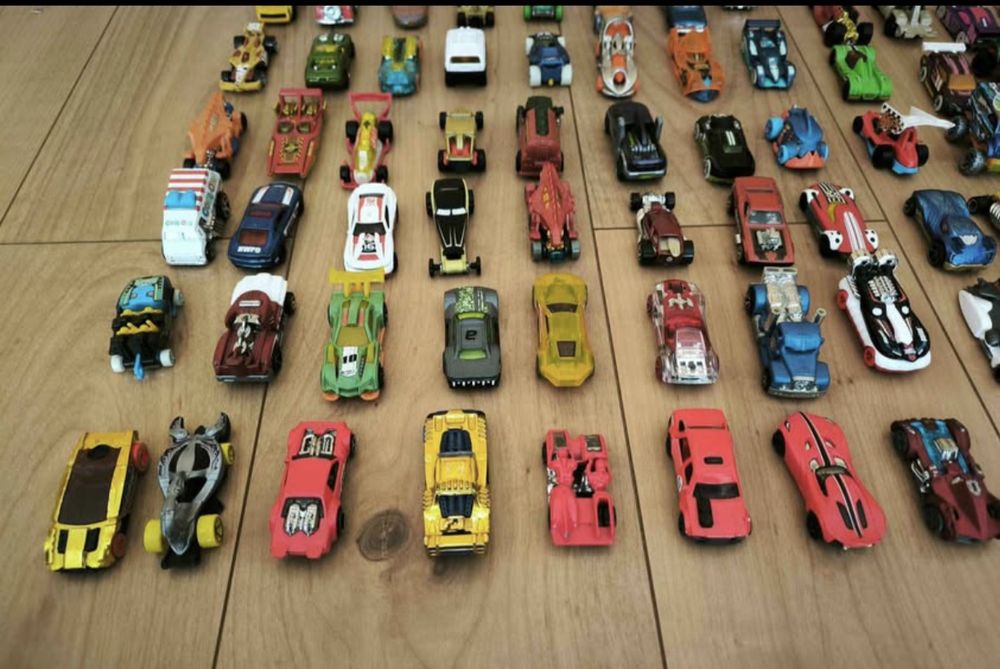 Pack 150 carros HOTWHEELS