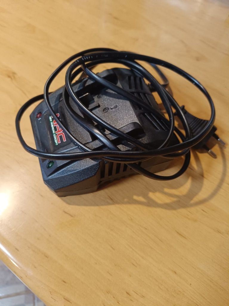 Ładowarka do elektronarzędzi NAC 18V, BC18-5-S nowa, wysyłka olx paczk