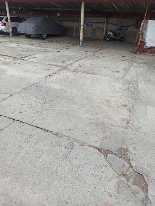 Стоянка.Паркоместо под навесом