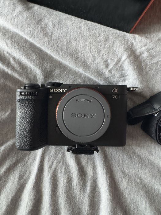 Sony A7C II Preta (como nova)