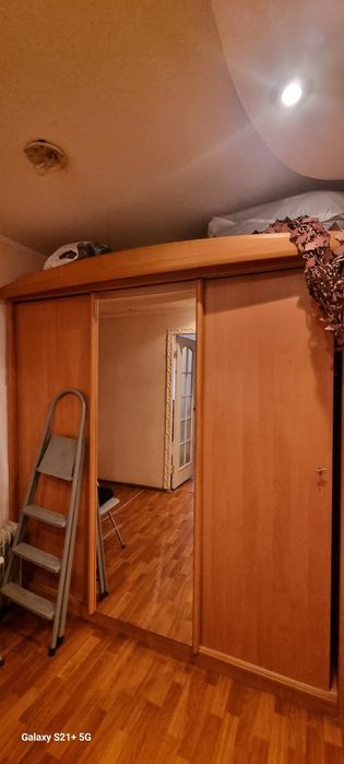 Оренда квартири на Таврійському . Перший поверх .