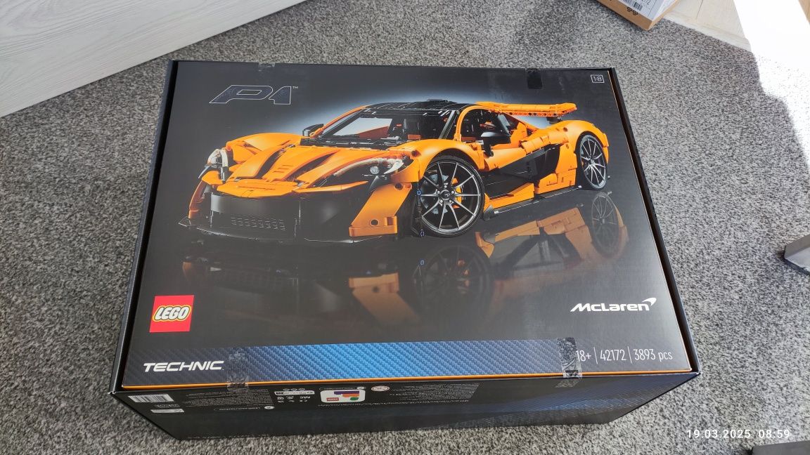 LEGO® 42172 Technic - McLaren P1

Zestaw nowy, fabrycznie zaplombow