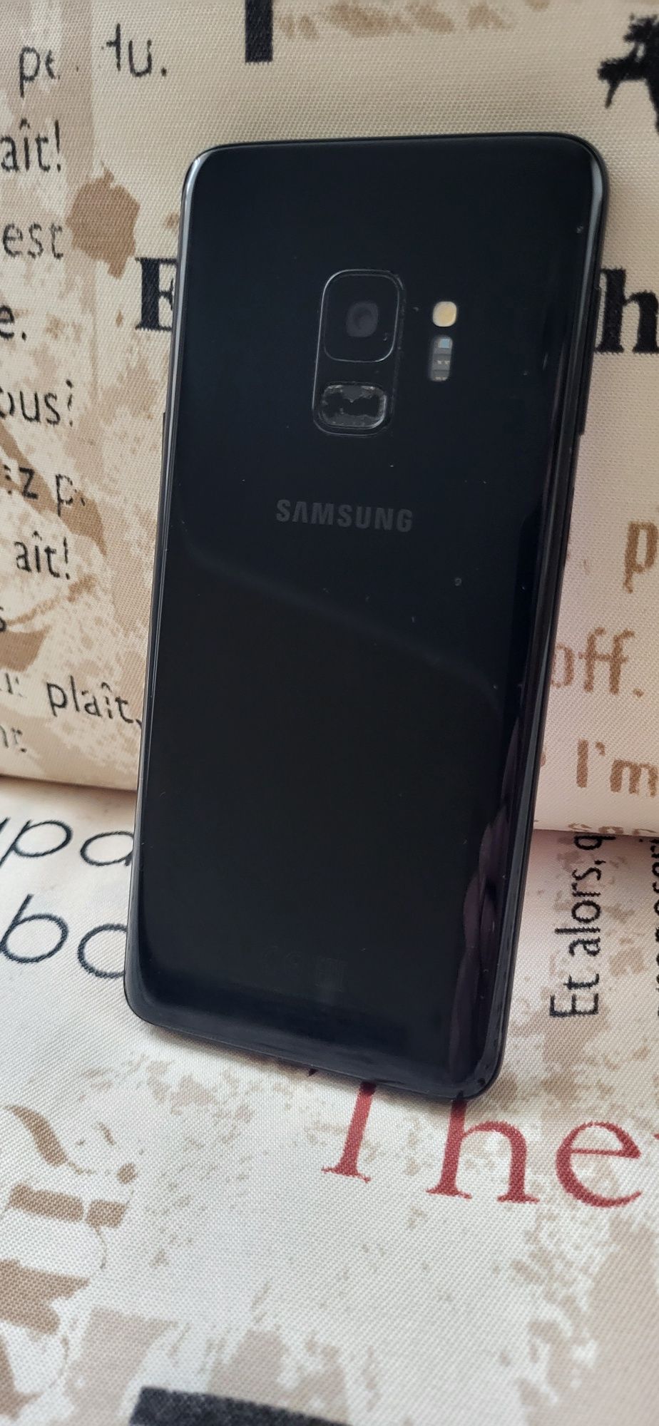 Продам Samsung S9 64gb