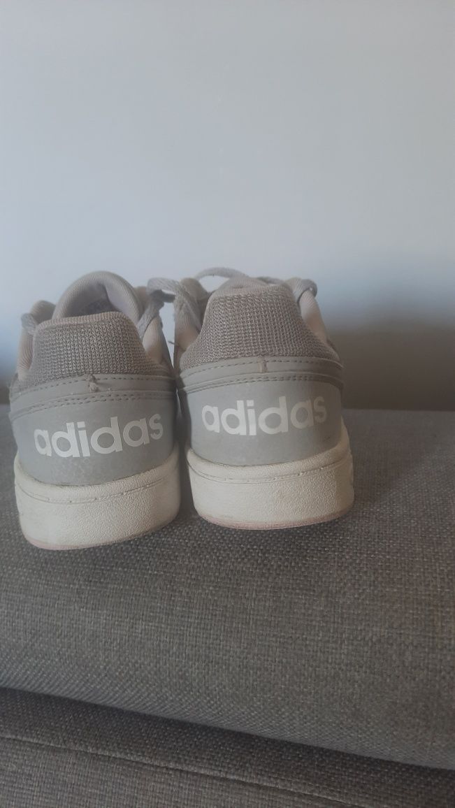 Adidas szare z białymi paskami buty