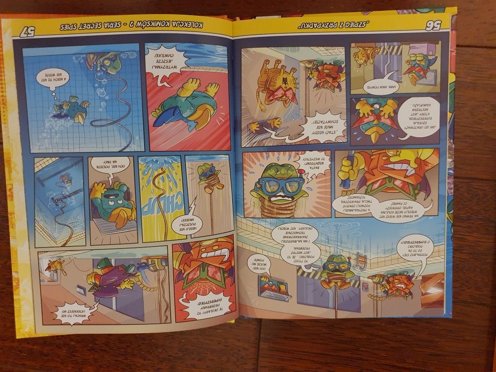 ksiażka Buzz Astral i komiks Super Things 2