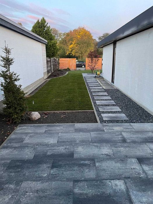 Prace ziemne, układanie polbruku, ogrodzenia