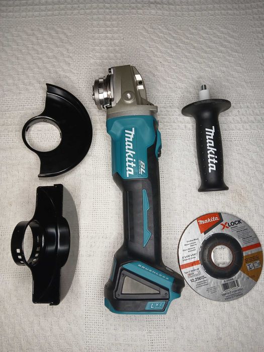 Болгарка Makita XAG25Z(DGA521) 18 В