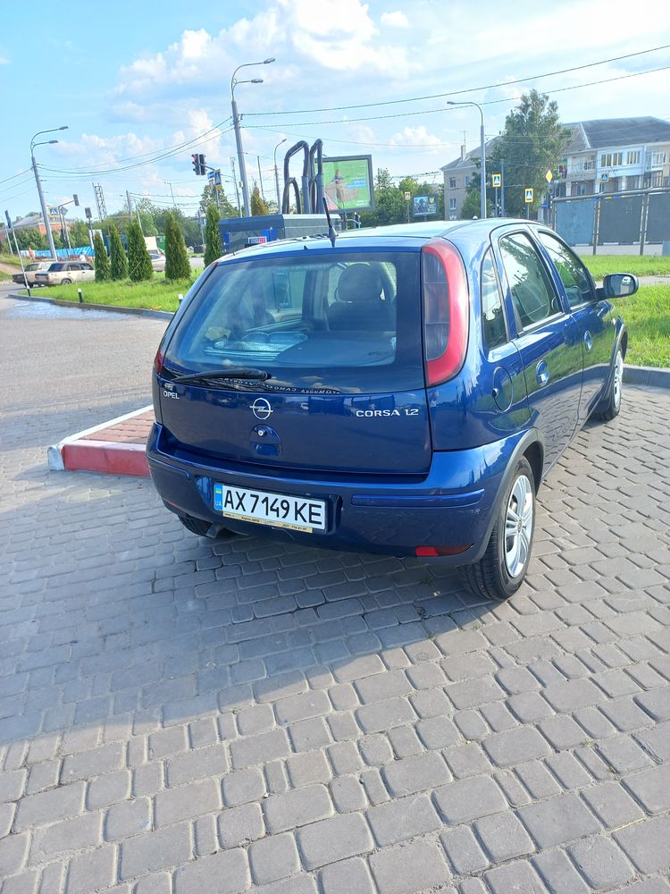 Opel corsa c 2004 рік