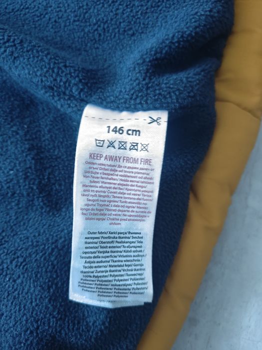 Sprzedam dziecięcą kurtkę zimową Nową+ GRATISY 2 koszule