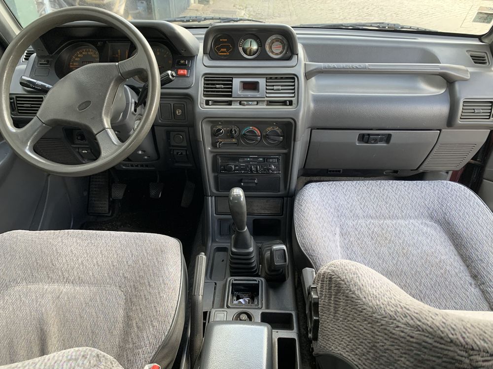 Mitsubishi Pajero GLX 2.5Td 4WD