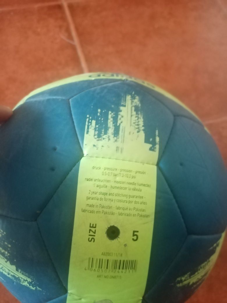 Bolas andebol e futebol