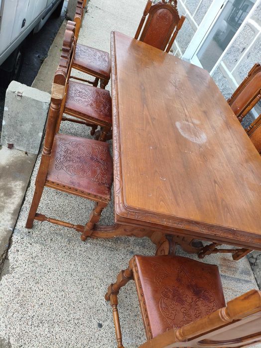 Mesa mais 8 cadeiras