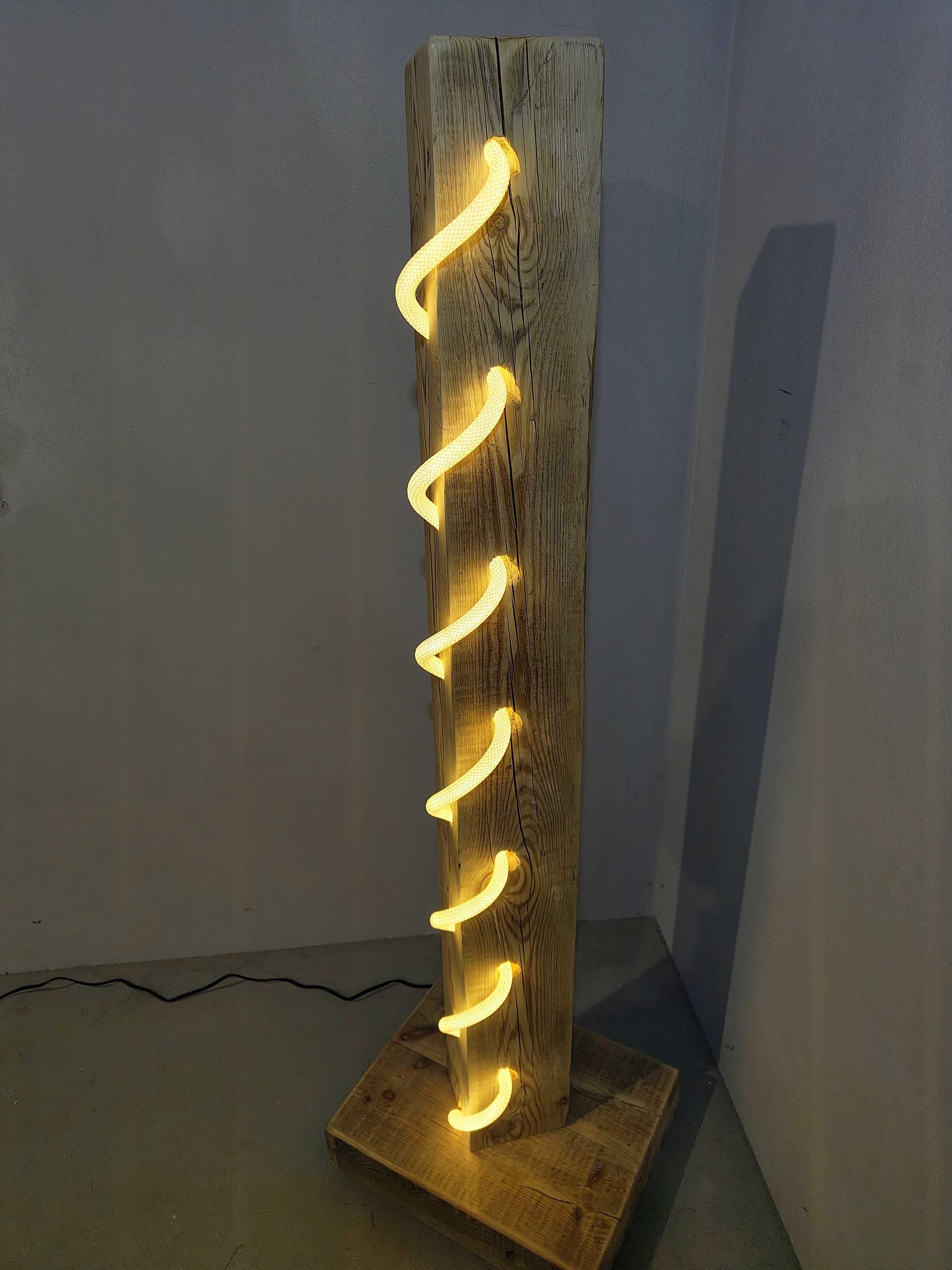 Stojąca Lampa LED unikalna – ręcznie wykonana ! KONIECZNIE ZOBACZ !