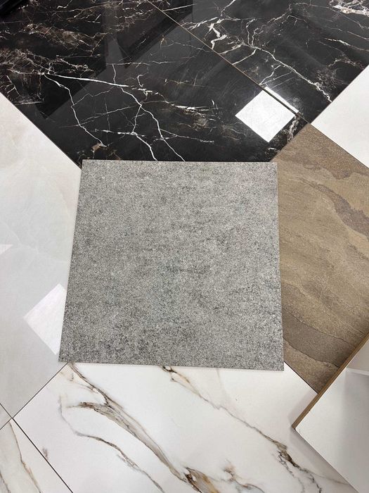 ОПТОВИЙ склад плитки різного формату керамограніт кераміка м. Умань