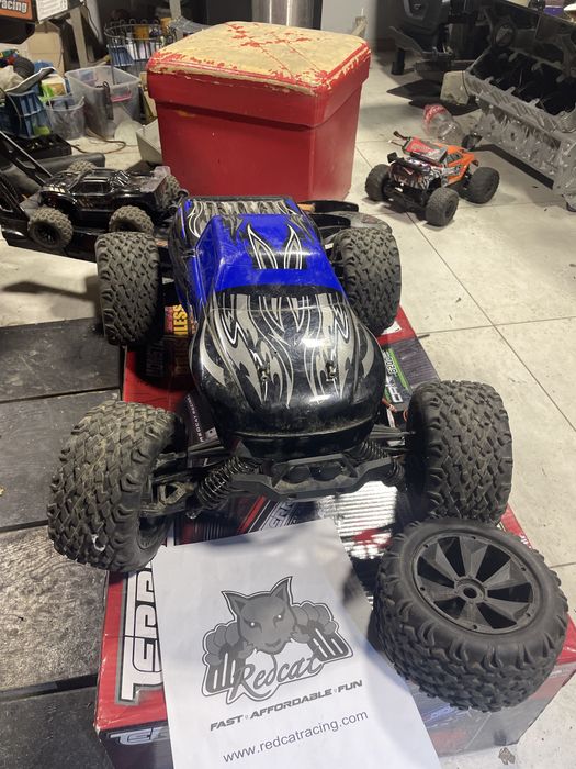 Redcat terremoto v2 1/8 artr electric 4wd monster truck