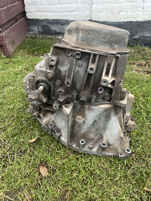 Продам коробку КПП Pegeot expert